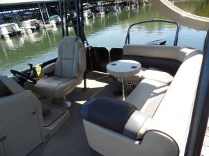 Marina Rentals At Greers Ferry, Lacey's Boating Center
